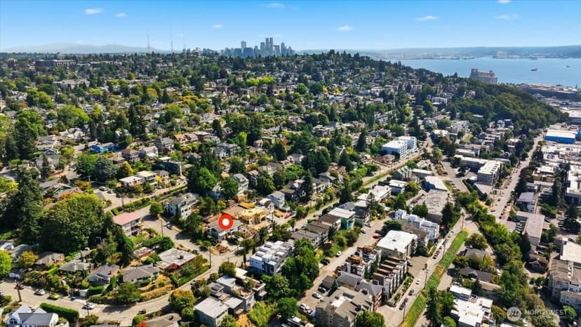 Property photo for 2568 13th Avenue W, Seattle photo 29