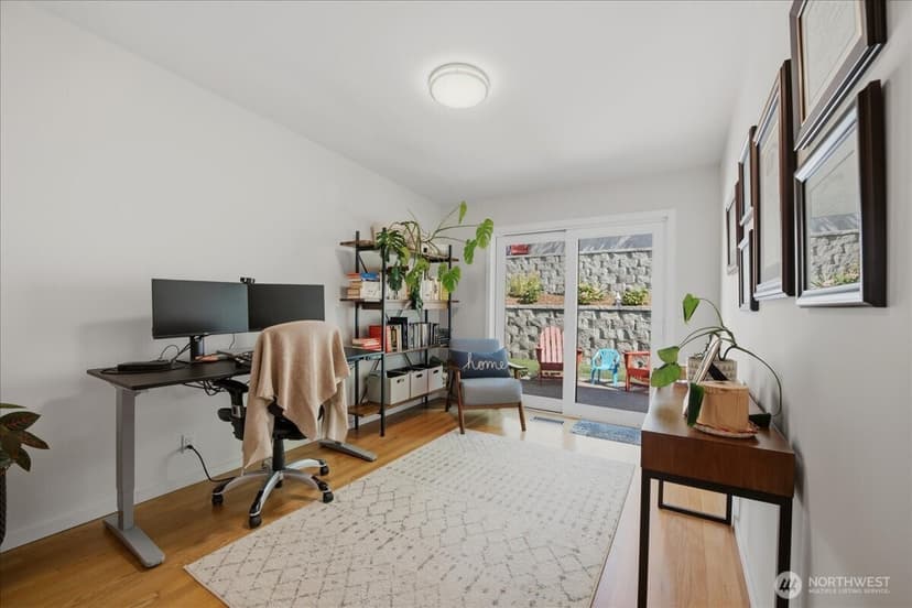 Property photo for 2568 13th Avenue W, Seattle photo 14