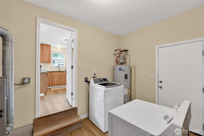 Property photo for 11618 Roseberg Avenue S, Seattle photo 21