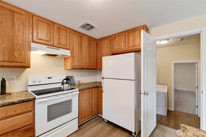 Property photo for 11618 Roseberg Avenue S, Seattle photo 11