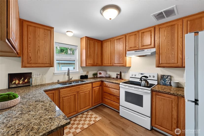 Property photo for 11618 Roseberg Avenue S, Seattle photo 10
