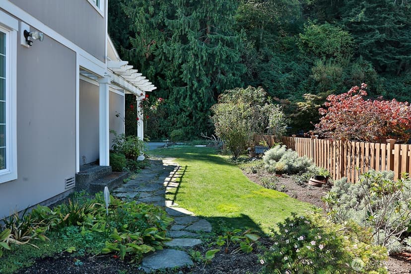 Property photo for 3795 Bells Lane, Langley photo 34