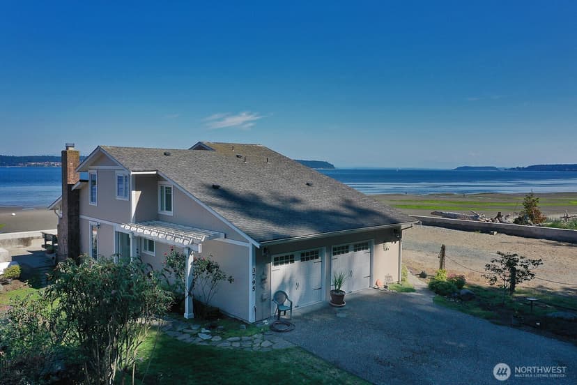 Property photo for 3795 Bells Lane, Langley