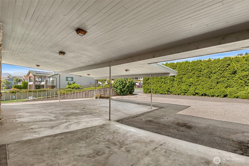Property photo for 67 Shoreline Lane, Chelan photo 7