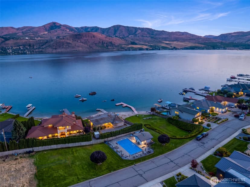 Property photo for 67 Shoreline Lane, Chelan photo 3