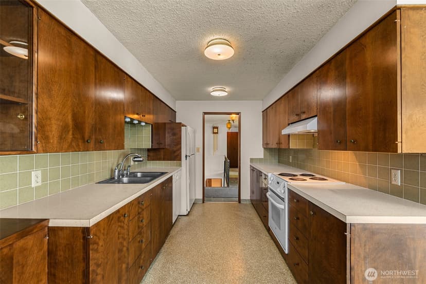 Property photo for 67 Shoreline Lane, Chelan photo 12