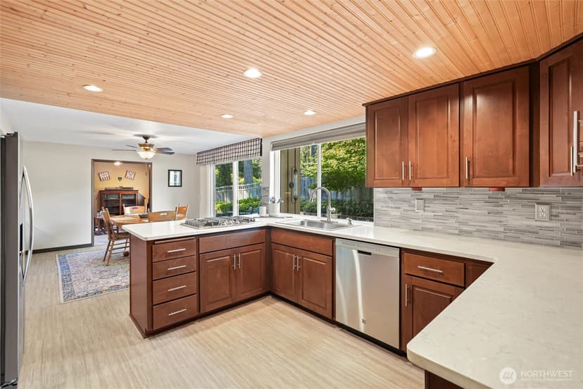 Property photo for 15020 SE 145th Place, Renton photo 7