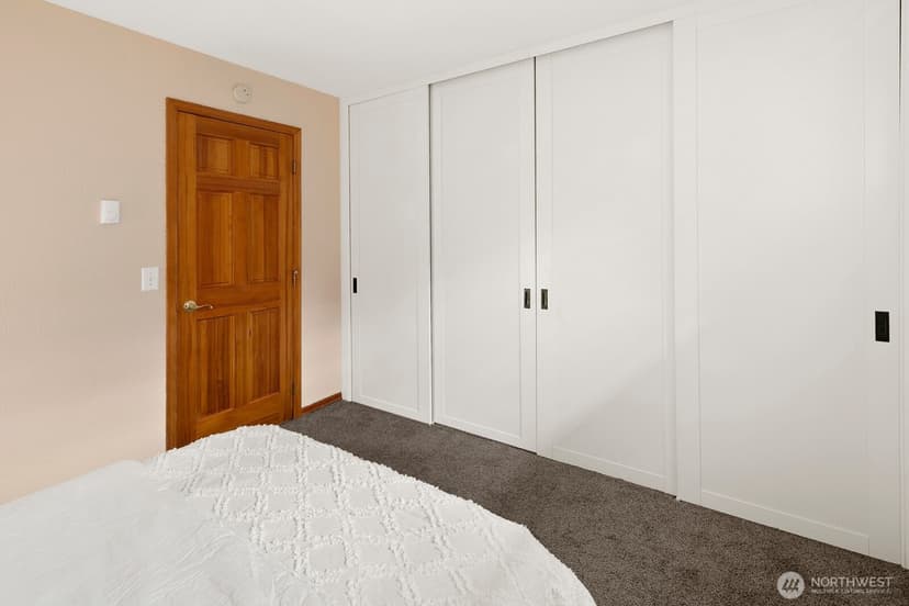 Property photo for 5844 NE 75th Street #A102, Seattle photo 14