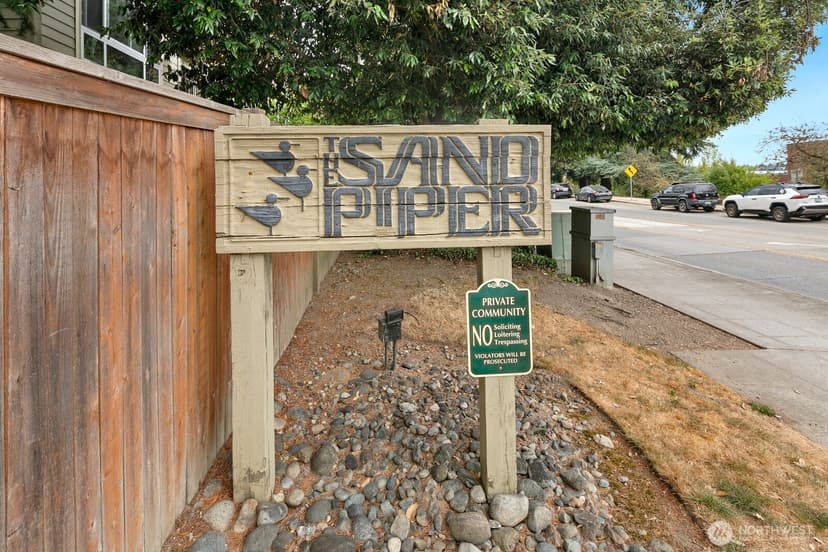 Property photo for 5844 NE 75th Street #A102, Seattle photo 33