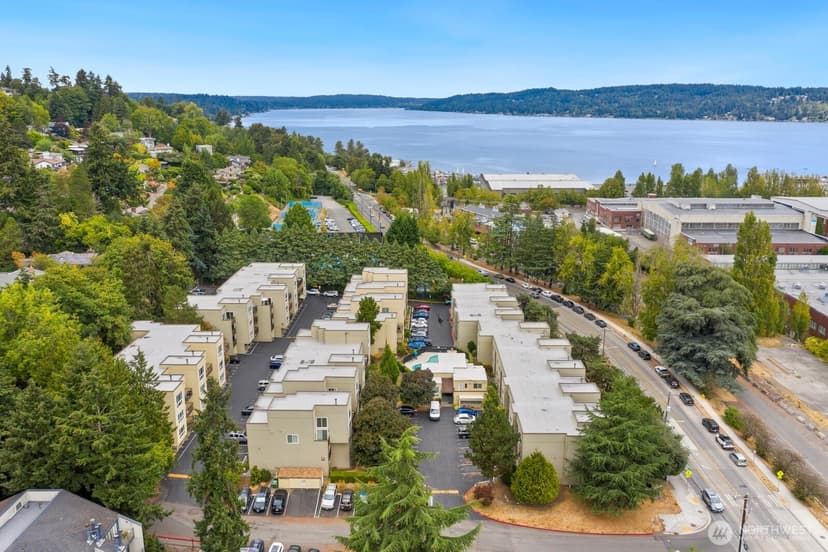 Property photo for 5844 NE 75th Street #A102, Seattle photo 32