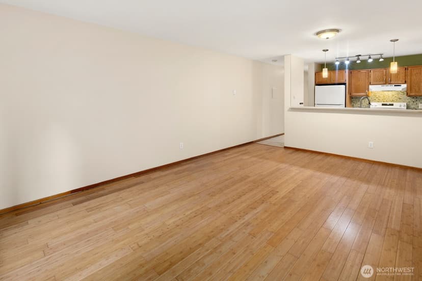 Property photo for 5844 NE 75th Street #A102, Seattle photo 19