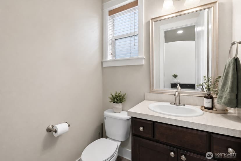 Property photo for 10082 240th Avenue NE, Redmond photo 18