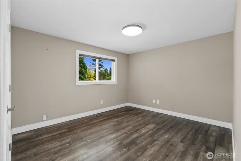 Property photo for 5330 158th Place SW, Edmonds photo 25