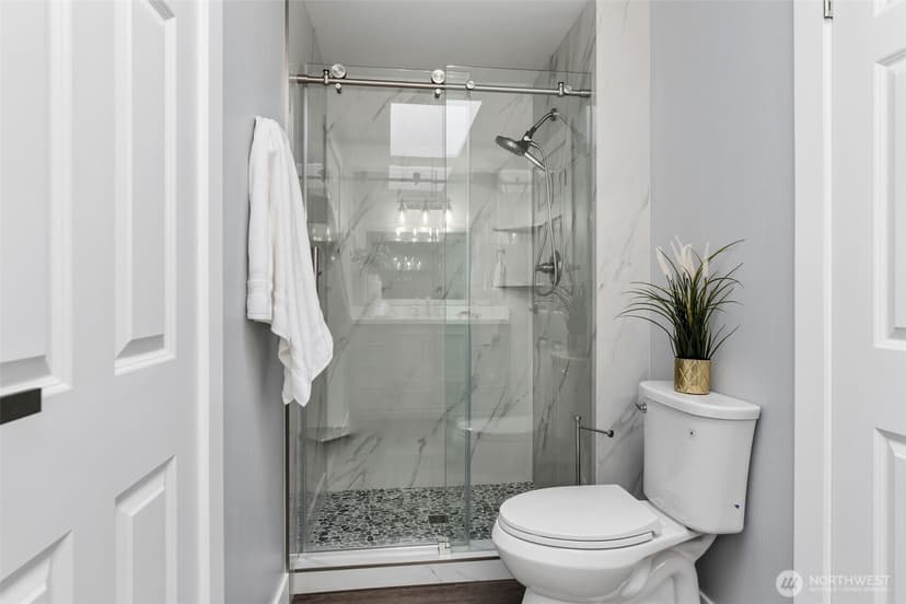 Property photo for 5330 158th Place SW, Edmonds photo 21