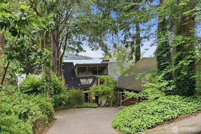 Property photo for 500 W Lake Sammamish Parkway NE, Bellevue photo 2