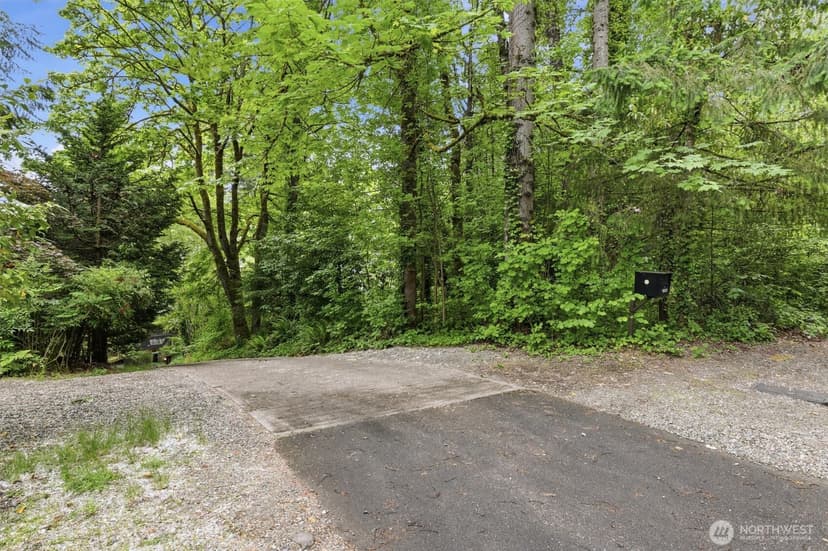 Property photo for 500 W Lake Sammamish Parkway NE, Bellevue photo 17