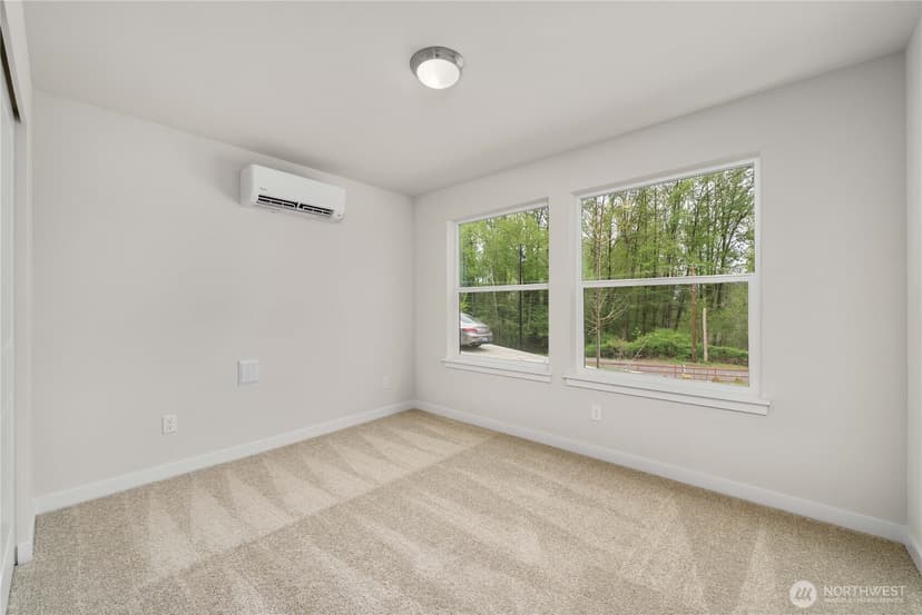 Property photo for 4261 Aberdeen Way NE, Renton photo 10