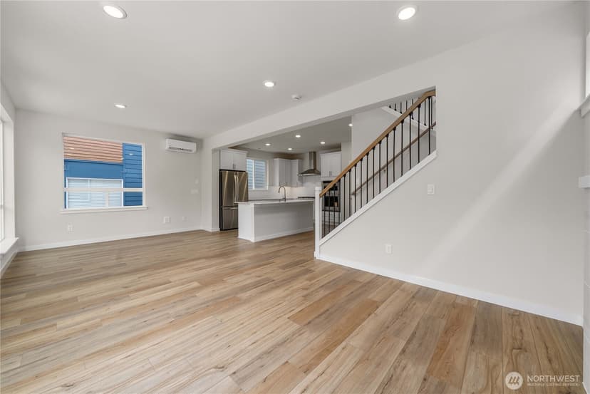 Property photo for 4261 Aberdeen Way NE, Renton photo 15