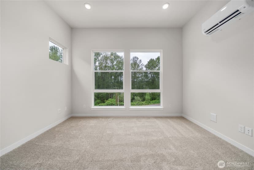Property photo for 4261 Aberdeen Way NE, Renton photo 28