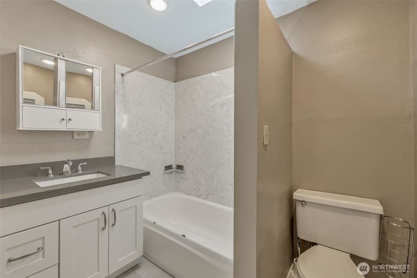 Property photo for 6747 Alonzo Avenue NW, Seattle photo 10