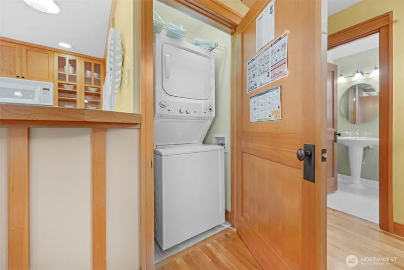 Property photo for 15741 Dayton Avenue N ##11, Shoreline photo 17
