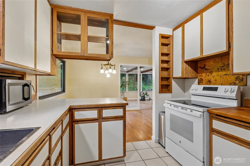 Property photo for 4223 Robin Road W, University Place photo 14