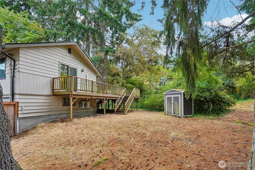 Property photo for 4223 Robin Road W, University Place photo 35