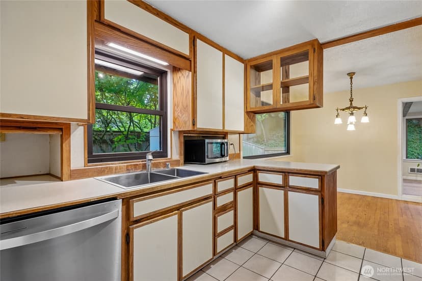 Property photo for 4223 Robin Road W, University Place photo 13