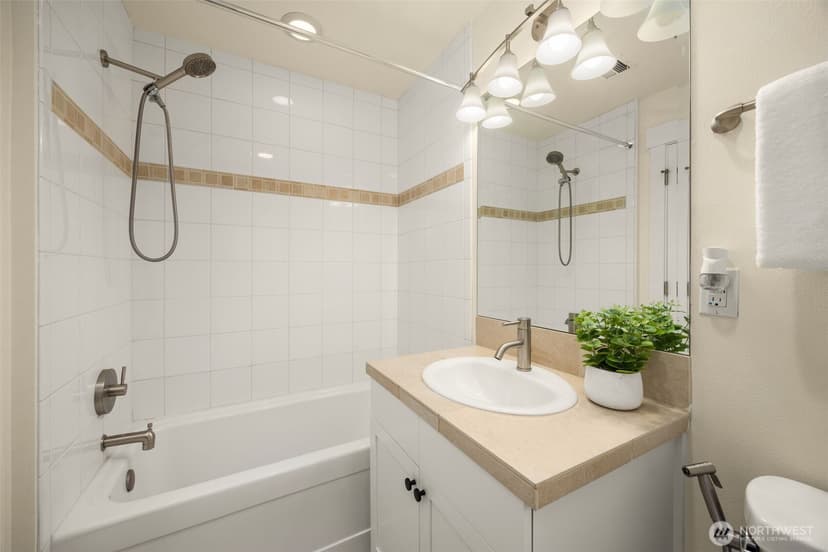 Property photo for 900 228th Avenue NE #14B, Sammamish photo 18