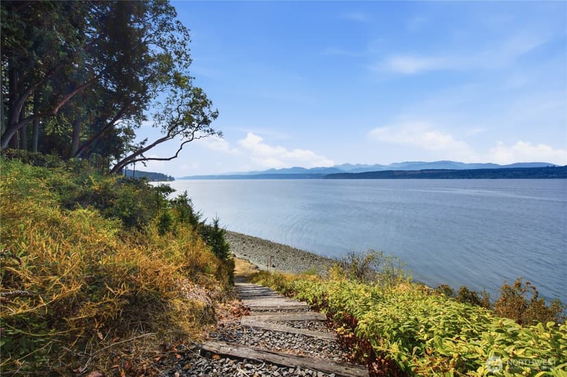 Property photo for 328 NE Oyster Point Drive, Poulsbo photo 7