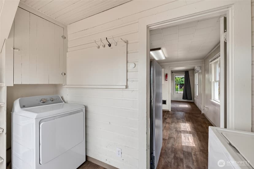 Property photo for 520 12th Street SE, Puyallup photo 16