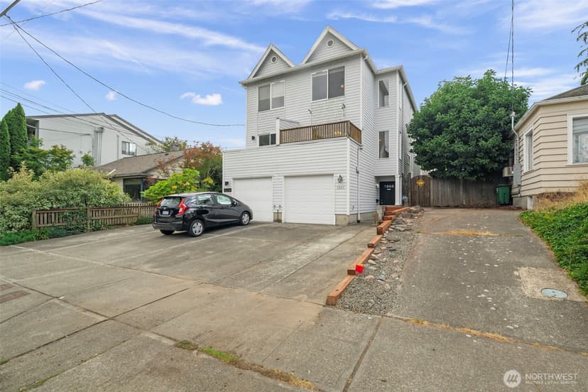 Property photo for 5243 40th Avenue NE, Seattle photo 36