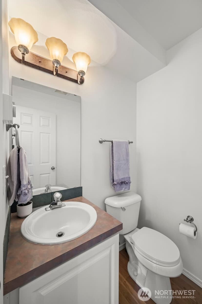 Property photo for 5243 40th Avenue NE, Seattle photo 13