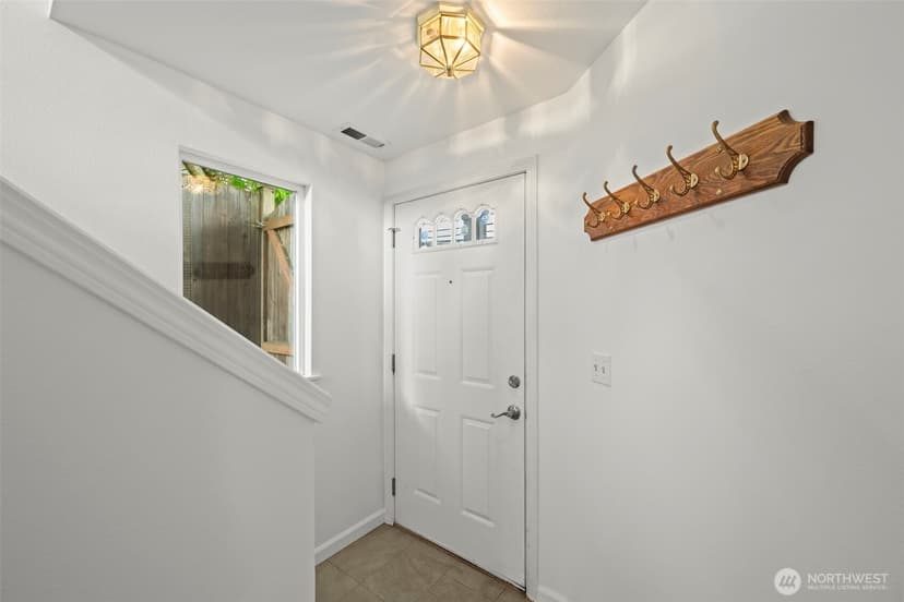 Property photo for 5243 40th Avenue NE, Seattle photo 29