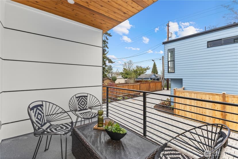Property photo for 9535 Dayton Avenue N, Seattle photo 13