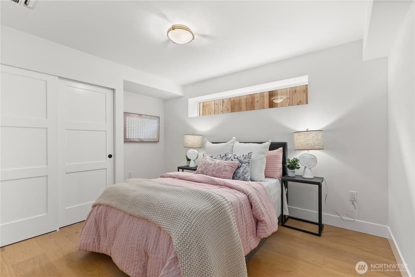 Property photo for 9535 Dayton Avenue N, Seattle photo 15