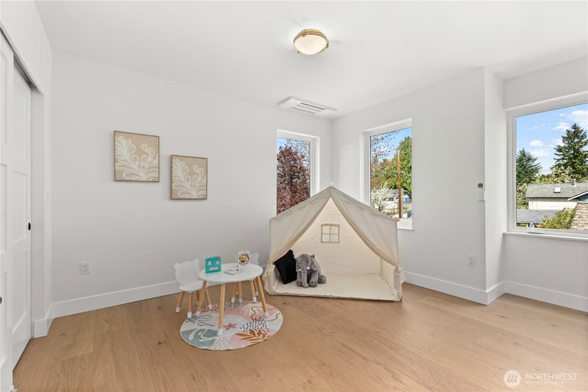 Property photo for 9535 Dayton Avenue N, Seattle photo 24
