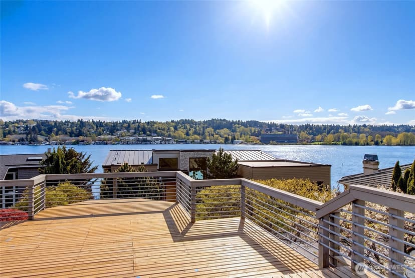 Property photo for 6924 96th Avenue SE, Mercer Island