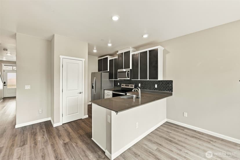Property photo for 8717 E Gilman Avenue, Arlington photo 9