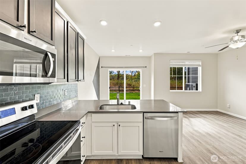 Property photo for 8717 E Gilman Avenue, Arlington photo 10