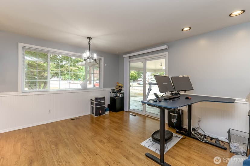Property photo for 17407 36th Ave E, Tacoma photo 13