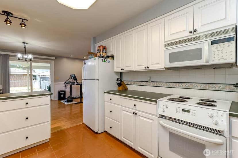 Property photo for 17407 36th Ave E, Tacoma photo 21