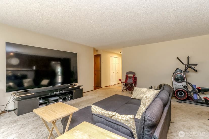 Property photo for 17407 36th Ave E, Tacoma photo 12