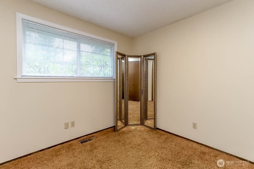 Property photo for 17407 36th Ave E, Tacoma photo 26