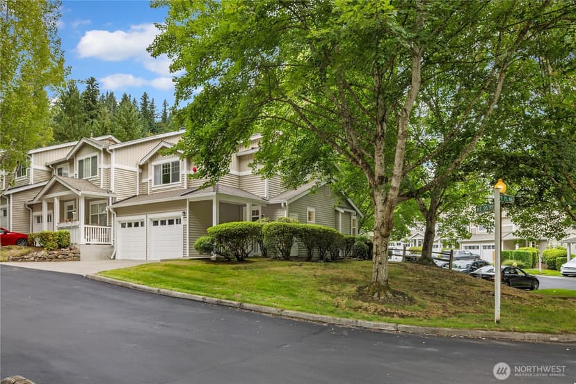 Property photo for 17824 NE 96th Way #3, Redmond photo 2