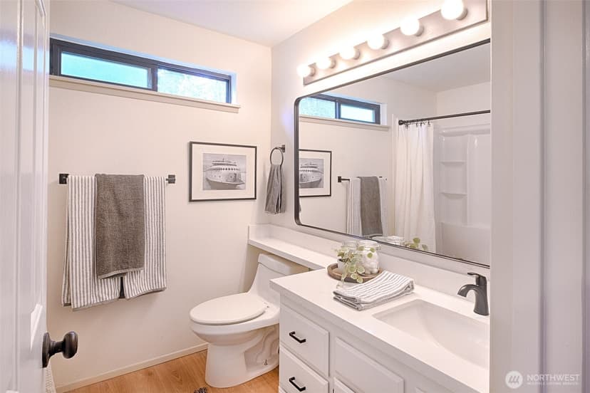 Property photo for 1800 N 105th Street #9-201, Seattle photo 24