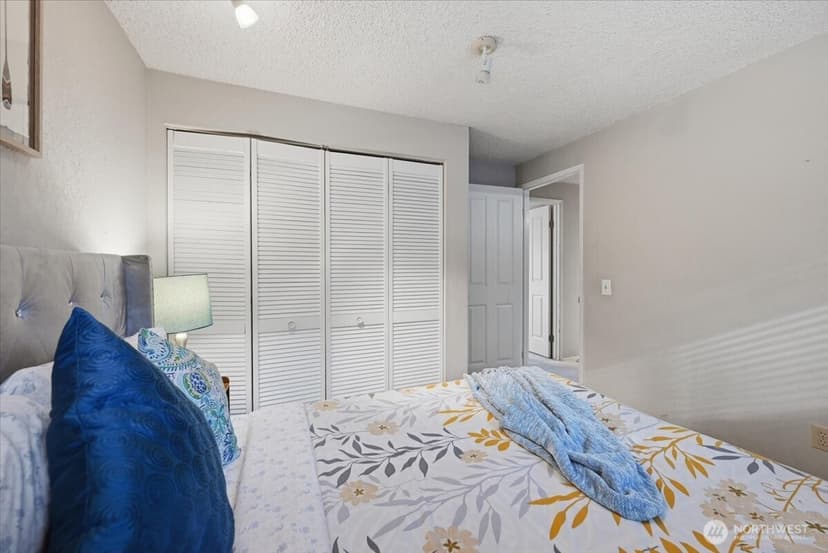Property photo for 8205 S 123rd Place, Seattle photo 22