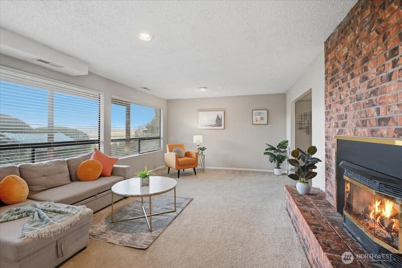 Property photo for 8205 S 123rd Place, Seattle photo 25