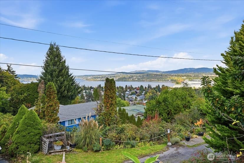 Property photo for 8205 S 123rd Place, Seattle photo 37