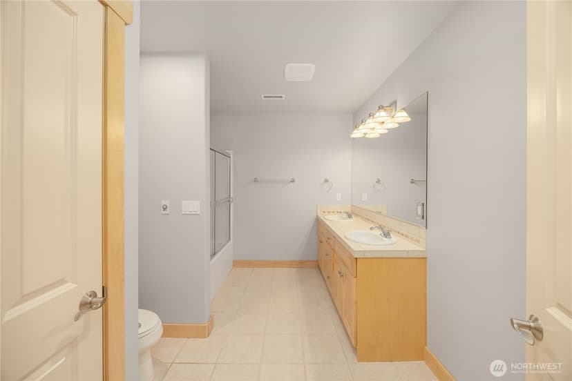 Property photo for 7402 229th Place SE, Woodinville photo 34